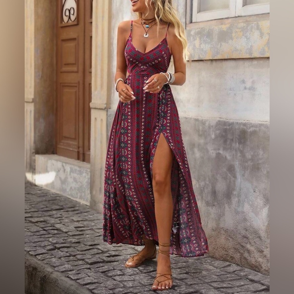 NEW Patterned Cutout Maxi Dress - Picture 3 of 6